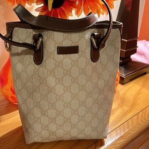 Gucci Canvas Bucket Tote Cream